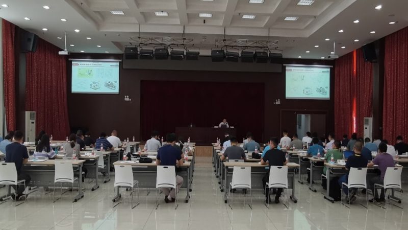 叉车证与挖掘机证：通用范围与区别解析