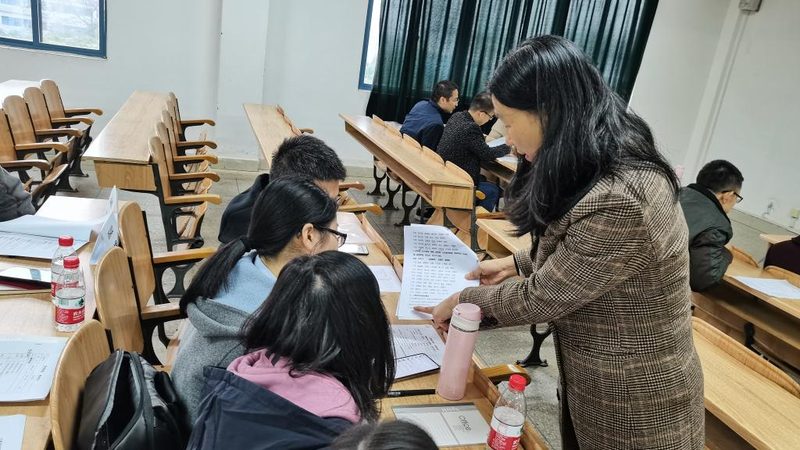 对于自考本科考研是否需要加试，这取决于以下几个因素：